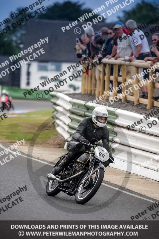 Vintage motorcycle club;eventdigitalimages;mallory park;mallory park trackday photographs;no limits trackdays;peter wileman photography;trackday digital images;trackday photos;vmcc festival 1000 bikes photographs